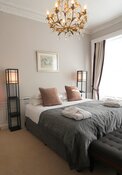 Elegant Bedroom Design – Relaxing Edinburgh Stay