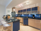 York Place Residence-1 - Modern family kitchen with breakfast bar in Edinburgh holiday let