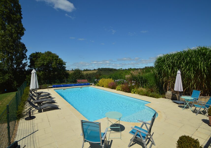 Self catering family villa with pool