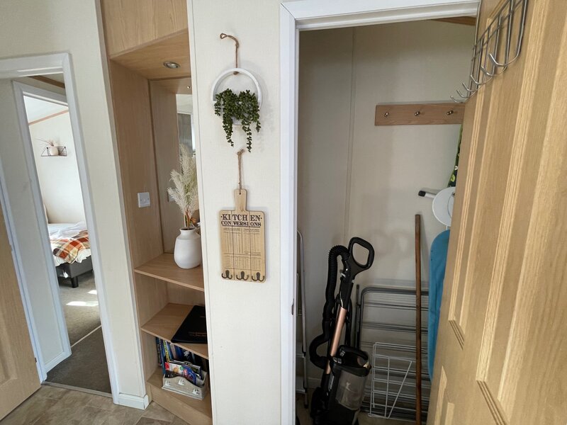 4AA778F1-430E-46D0-963A-1FCFC0A07339