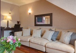 Frederick Street Apartment-10