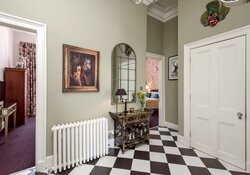 Entrance Hallway in Edinburgh Vacation Rental