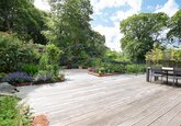 Kingswood - terrace/garden