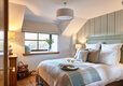 ROUNDEL7607UpperBedroom2