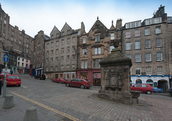 Edmonstone Close Apartment-27