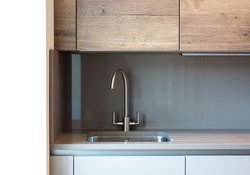 Modern Kitchen in a Corporate Housing