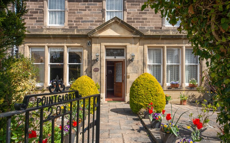 Pointgarry - Front entrance of stunning Victorian Villa in North Berwick.