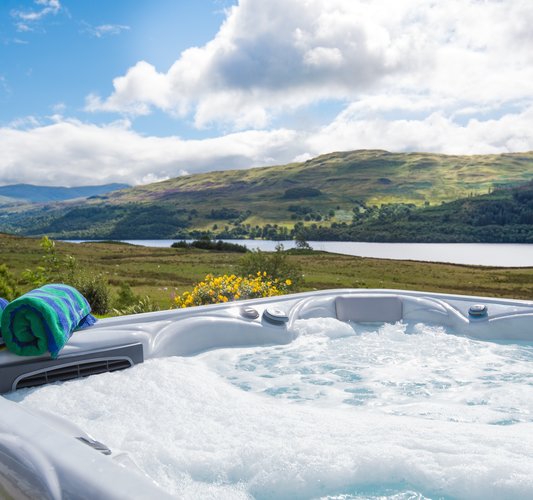 Hot Tub Holiday Home Groups and Families