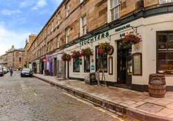 Holiday flat near Princes Street