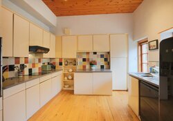 Westend Place - kitchen