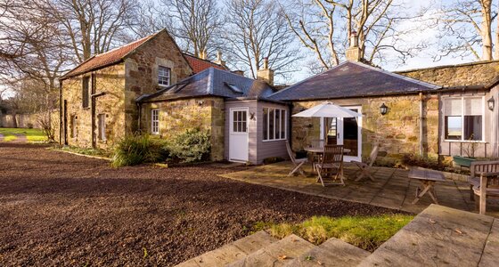 Grassicks_Cottage - Aberlady holiday home, with patio and garden.