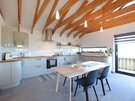 Belle Haven Chalet - kitchen area - Spacious, modern kitchen at Belle Haven Chalet with dining table seating up to 4 guests