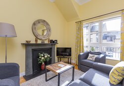 25702_OldTolboothWynd03