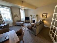 Lounge 1