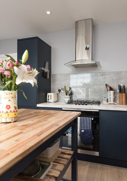 Contemporary Kitchen Island with Hob
