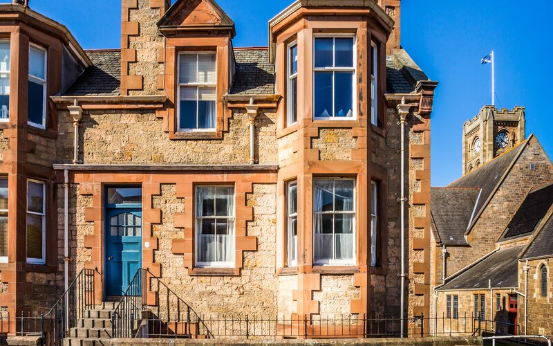 GILLIAN THE NEUK 23.04.26-3 - Charming Victorian holiday apartment exterior in the heart of North Berwick near shops, restaurants and beaches.