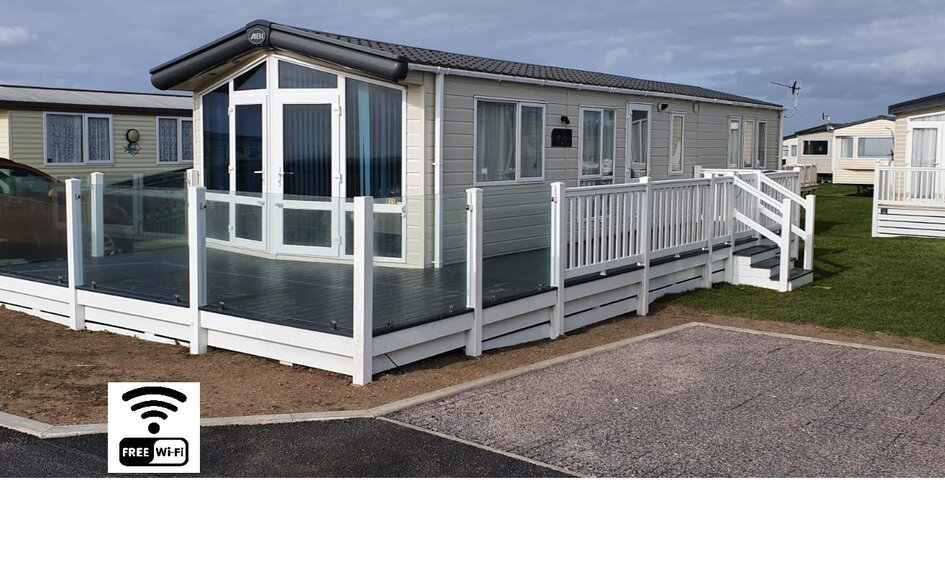 Outside of ABI Milano - Outside view of holiday home with veranda and private parking space to the right