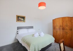 Westend Place - double bedroom