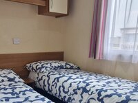 Twin bedroom