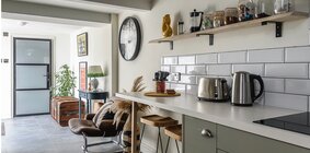 Modern kitchen diner will full amenities