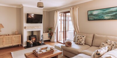 lynseymelvillephotography  LodgeWalk_Web_ 1