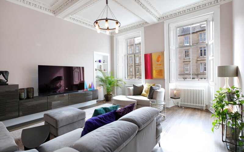 Living room - Chic family living room at Edinburgh self-catering apartment