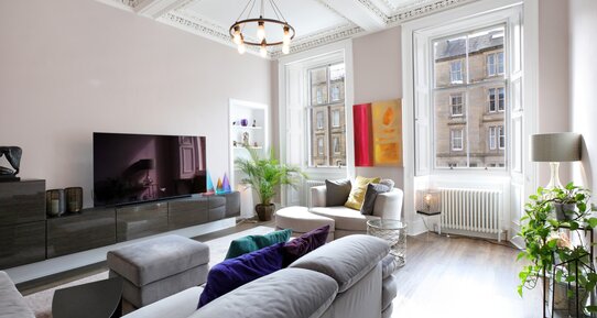 Living room - Chic family living room at Edinburgh self-catering apartment