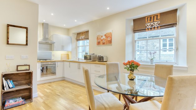 Gloucester Lane 1 - Modern and bright open plan dining / kitchen in New Town Edinburgh apartment.