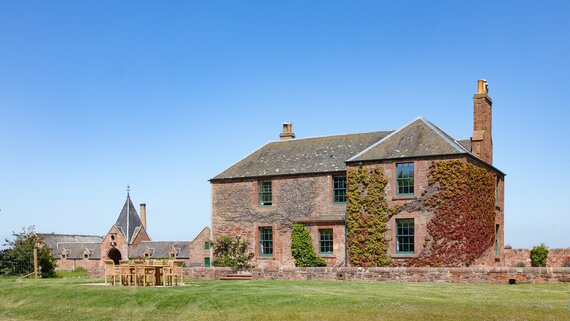 Farmhouse and Steading in Rural Scotland - Your home away from home in the countryside
