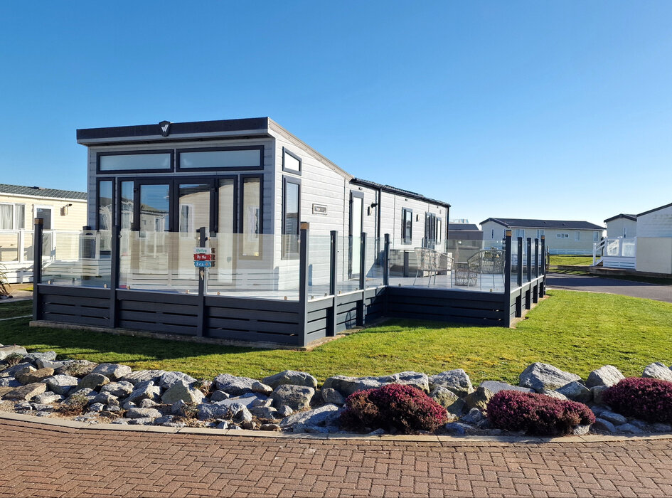 Outside View of Thrive by the sea - Outside view of Thrive by the sea