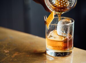 Panda & Sons (© Photo by Adam Jaime on Unsplash)