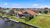 A Florida House Villa
