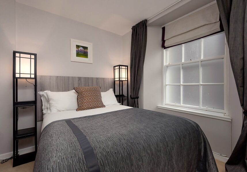 Luxurious Bedroom for a Business Trip