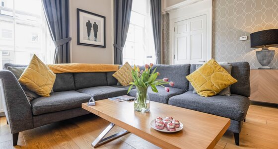 7-web-or-mls-242 West George Street MacKintosh Apartment_7