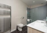 Modern Bathroom for University Graduates