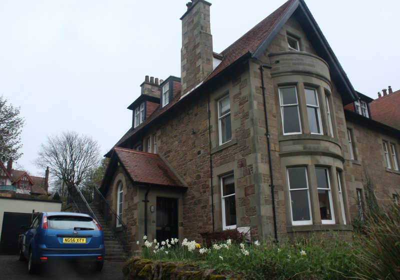 Seascape, 2 bedroom ground floor holiday flat - North Berwick Seascape, 2 bedroom ground floor holiday flat - North Berwick