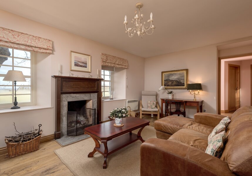 Grassicks_Cottage - living room