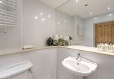 Family Friendly Bathroom in Edinburgh