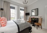 Bright, Family-friendly Bedroom in Edinburgh