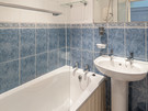 Lothian Road 5 - Family bathroom with bath and overhead shower