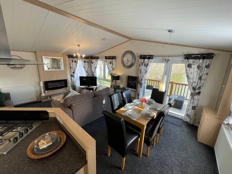 7DA036A7-3110-47D2-B0FB-9587124388BF