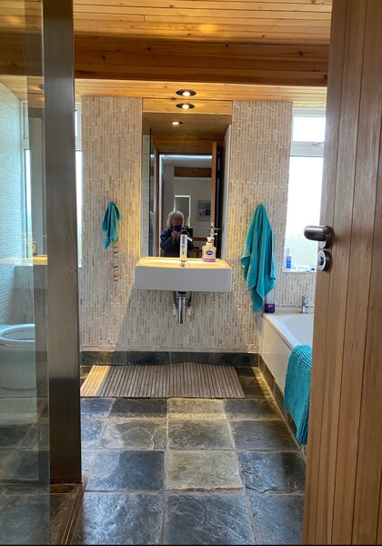 37264050-3357-431C-AC91-4255A8D1CEC9_1_201_a