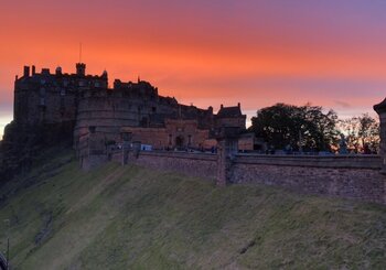 IMG_0585 - Glorious sunset over Edinburgh Castle. Picture taken from the front door of the apartment. IMG_0585 - Glorious sunset over Edinburgh Castle. Picture taken from the front door of the apartment.