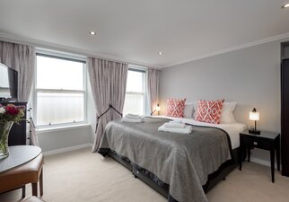 Elegant Bedroom in a Corporate Let