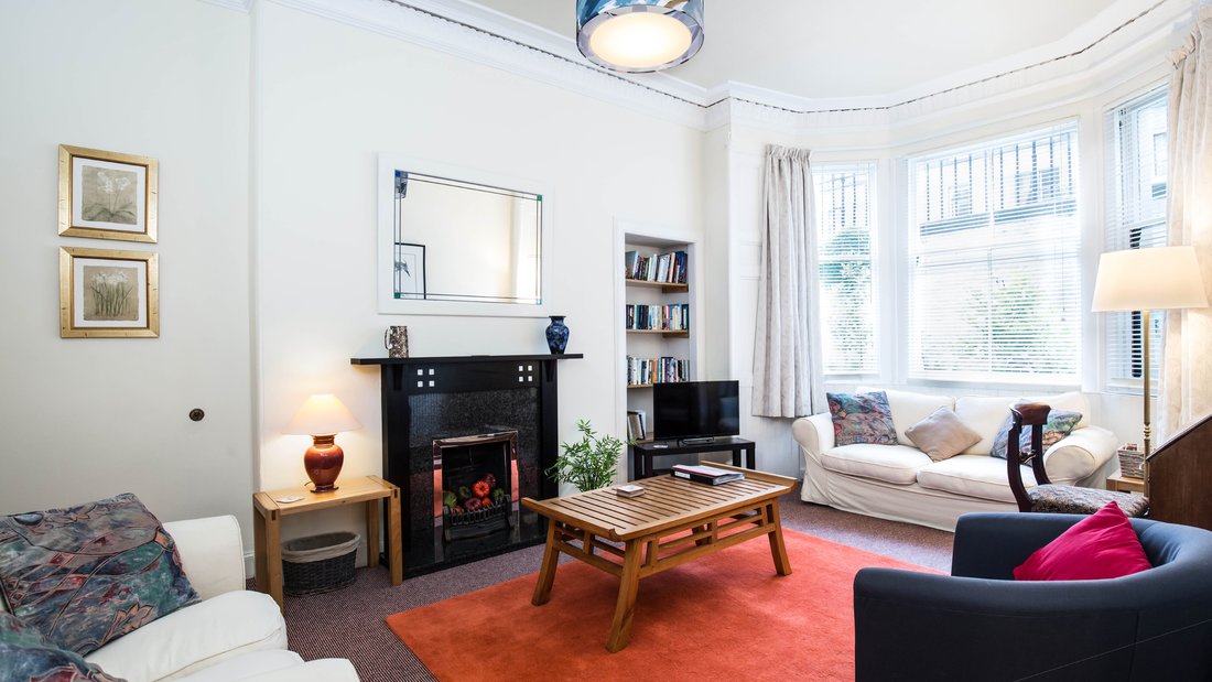 Montgomery Street Garden Flat Sleeps 4 Edinburgh