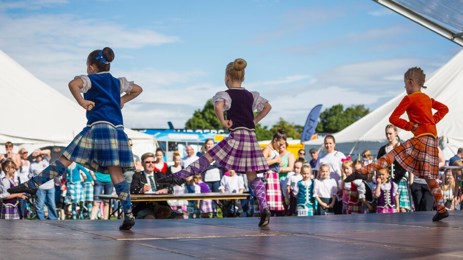 Dancers at North Berwick Highland Games (© Visit Scotland)