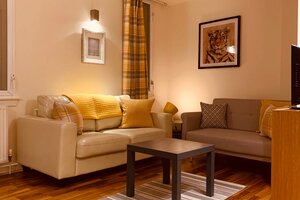 Cowgatehead 2 - Historic Edinburgh holiday home with soft furnishings.