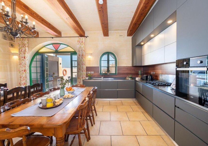 Kitchen Dining 2