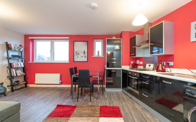 5-13 Lochend Park View-1 - Contemporary open plan living room / kitchen in Edinburgh holiday apartment 5-13 Lochend Park View-1 - Contemporary open plan living room / kitchen in Edinburgh holiday apartment