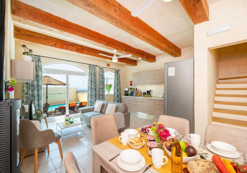 Kitchen Dining 2